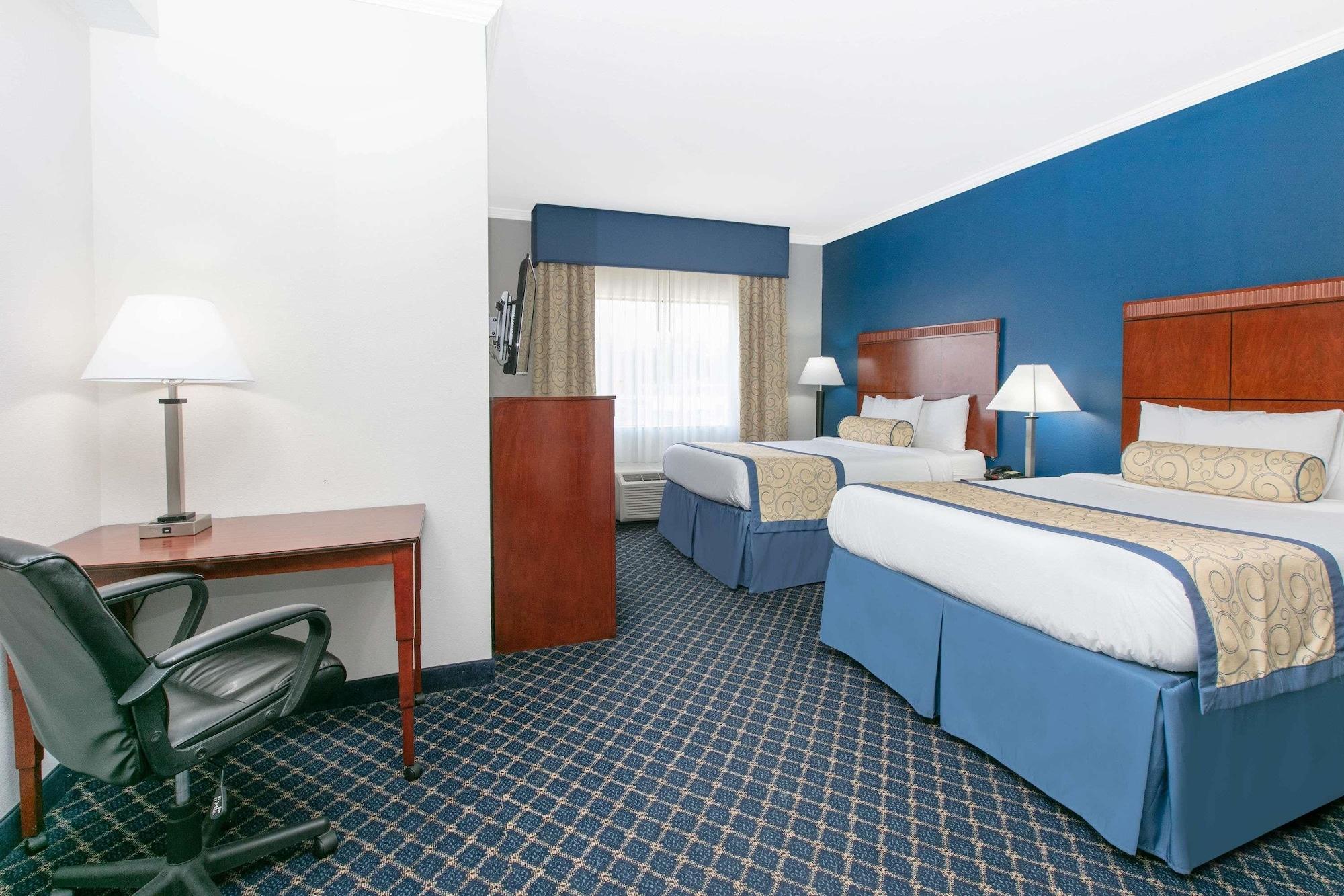 Baymont By Wyndham Mccomb Hotel Eksteriør billede